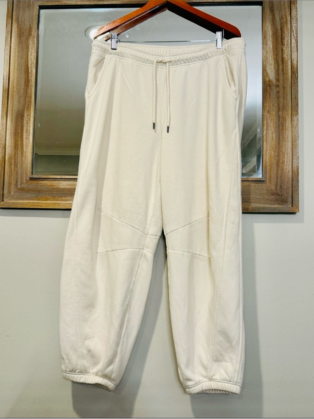 Universal Thread Cream Drawstring Joggers